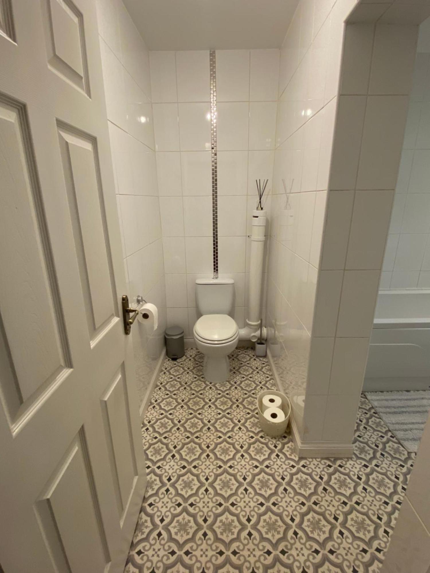 Quirky Town Centre Apartment With River Terrace Macclesfield Exterior foto